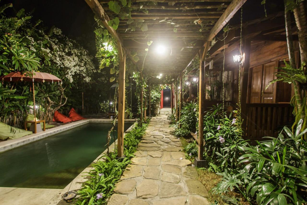 Bening Hut And Spa Семиньяк Экстерьер фото