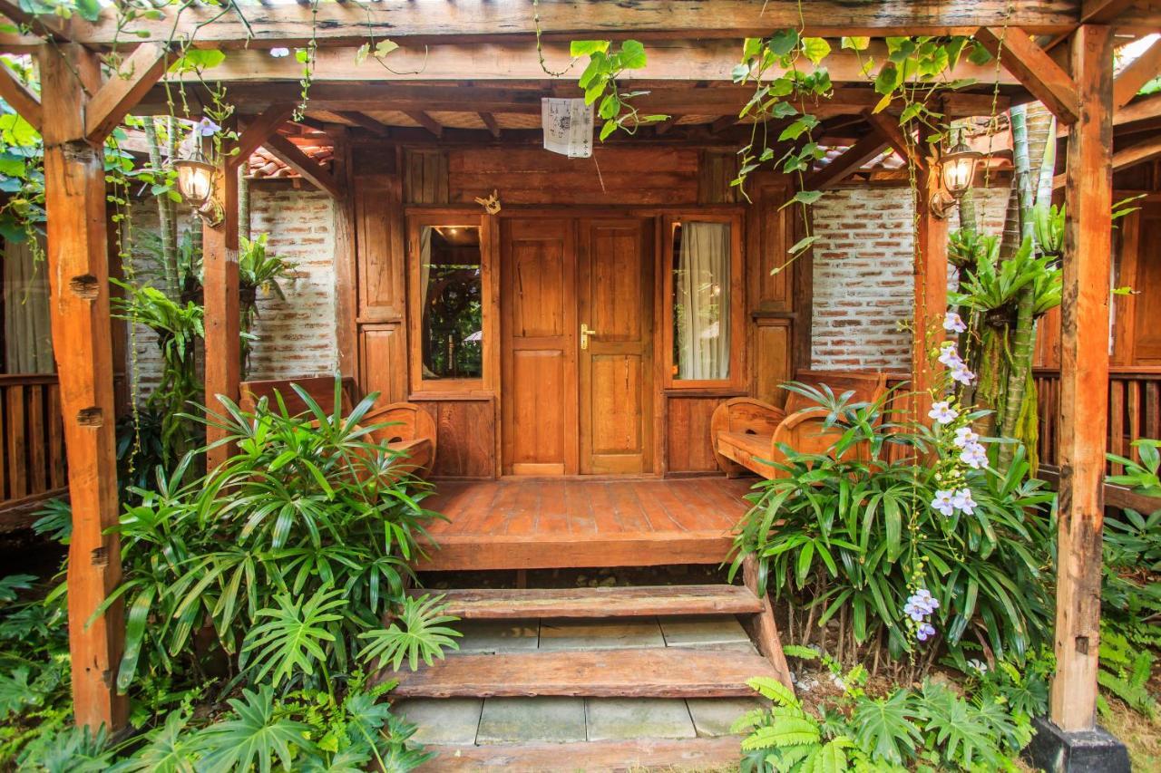 Bening Hut And Spa Семиньяк Экстерьер фото