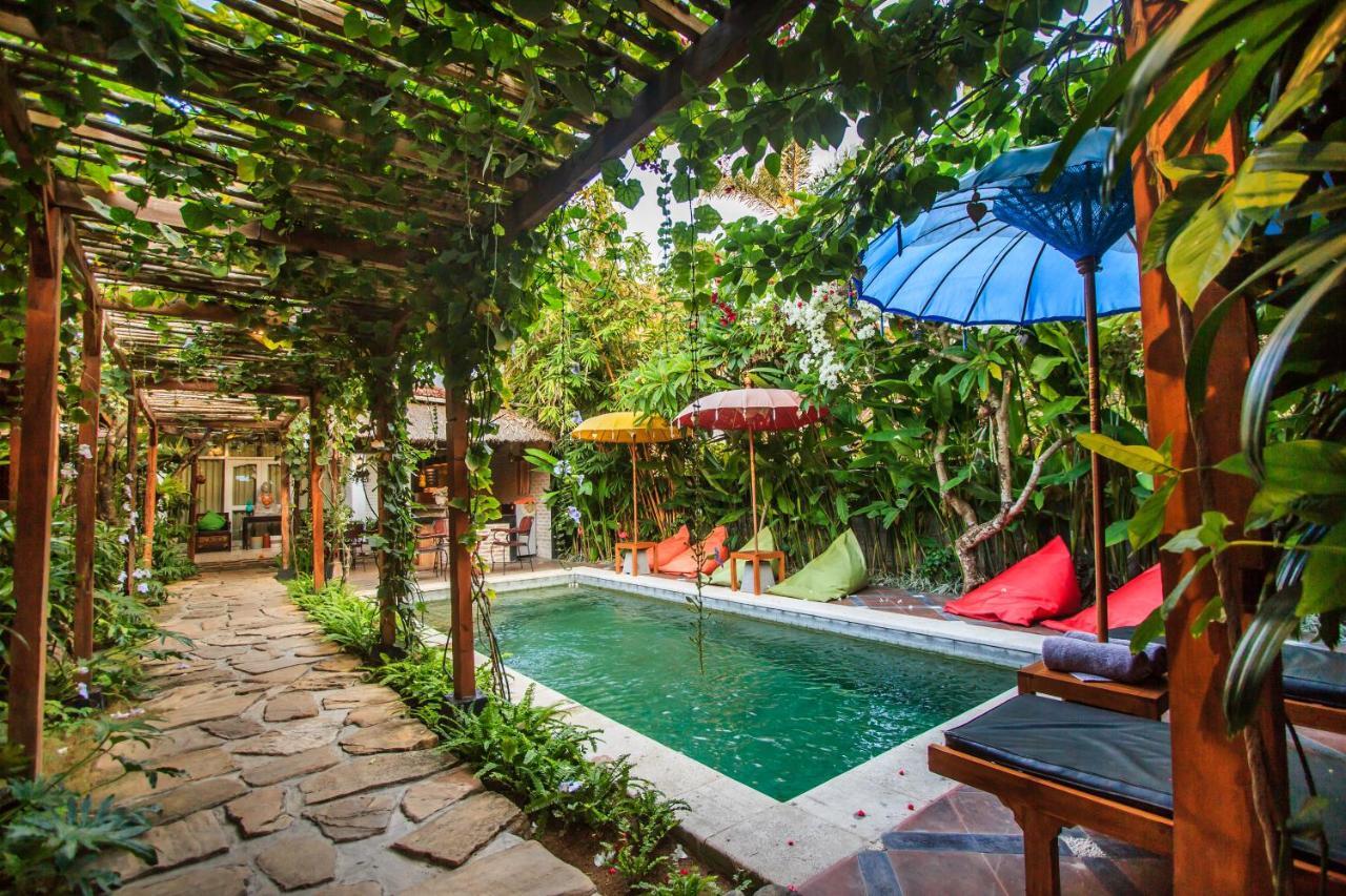 Bening Hut And Spa Семиньяк Экстерьер фото
